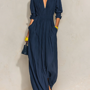 Azurine | Robe Longue Plissée Bleu Marine à Décolleté en V