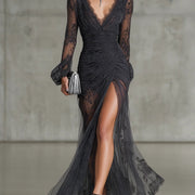 Eloise | Robe Maxi Longue Manches Fendues en Dentelle Drapée