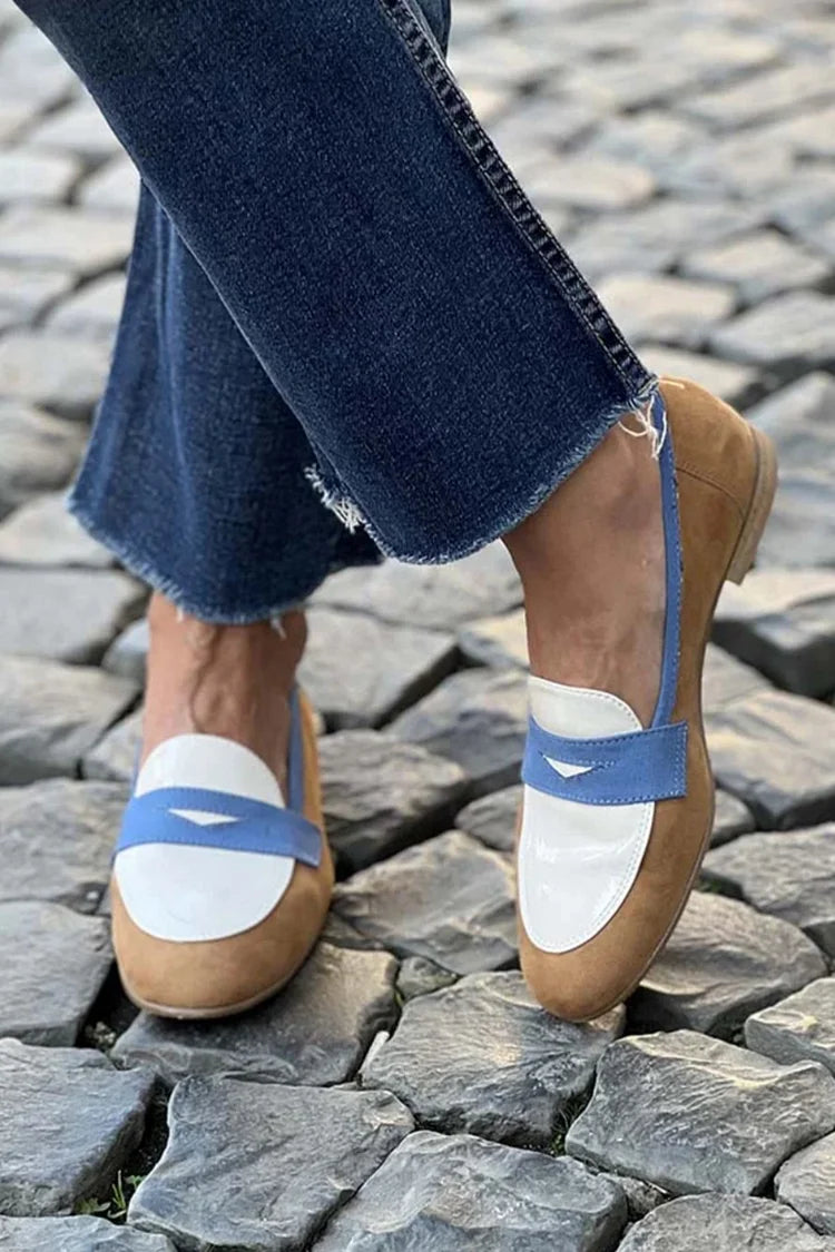 Mocassins colorblock en camel, blanc et bleu