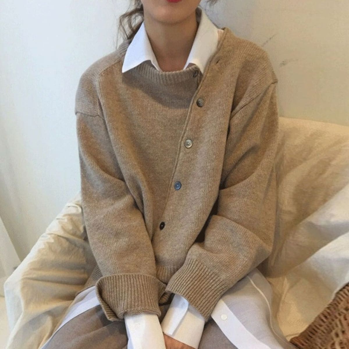 Luna | Cardigan à Boutons Asymétriques