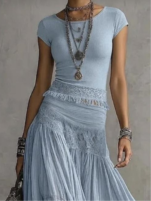 Ensemble Haut et Jupe Maxi Plissée en Dentelle Bleue