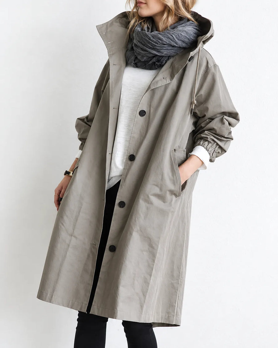 Maisie | Manteau oversize à capuche et boutonnage devant