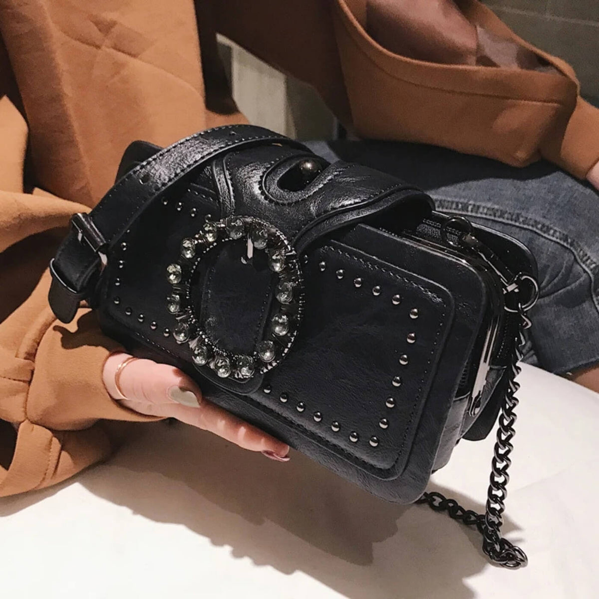 Margherita | Pochette à Boucle Cloutée
