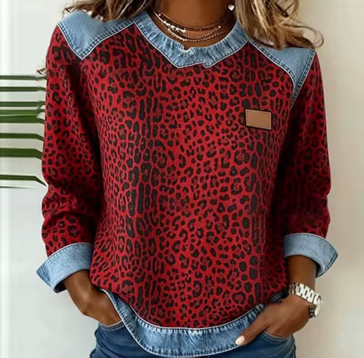 Hollyn™ | Pull léopard avec col en jean