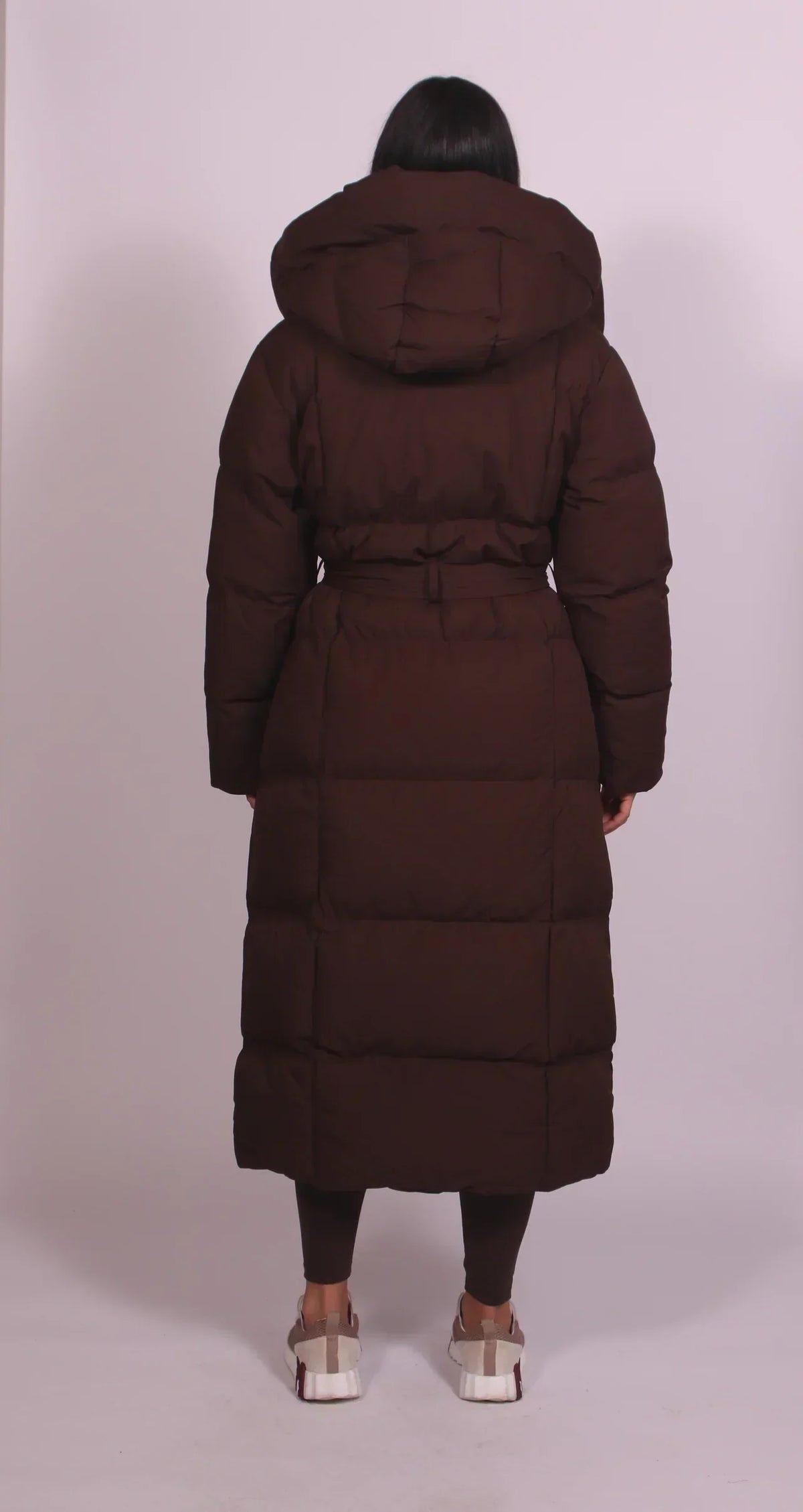 Amina | Manteau doudoune long à ceinture