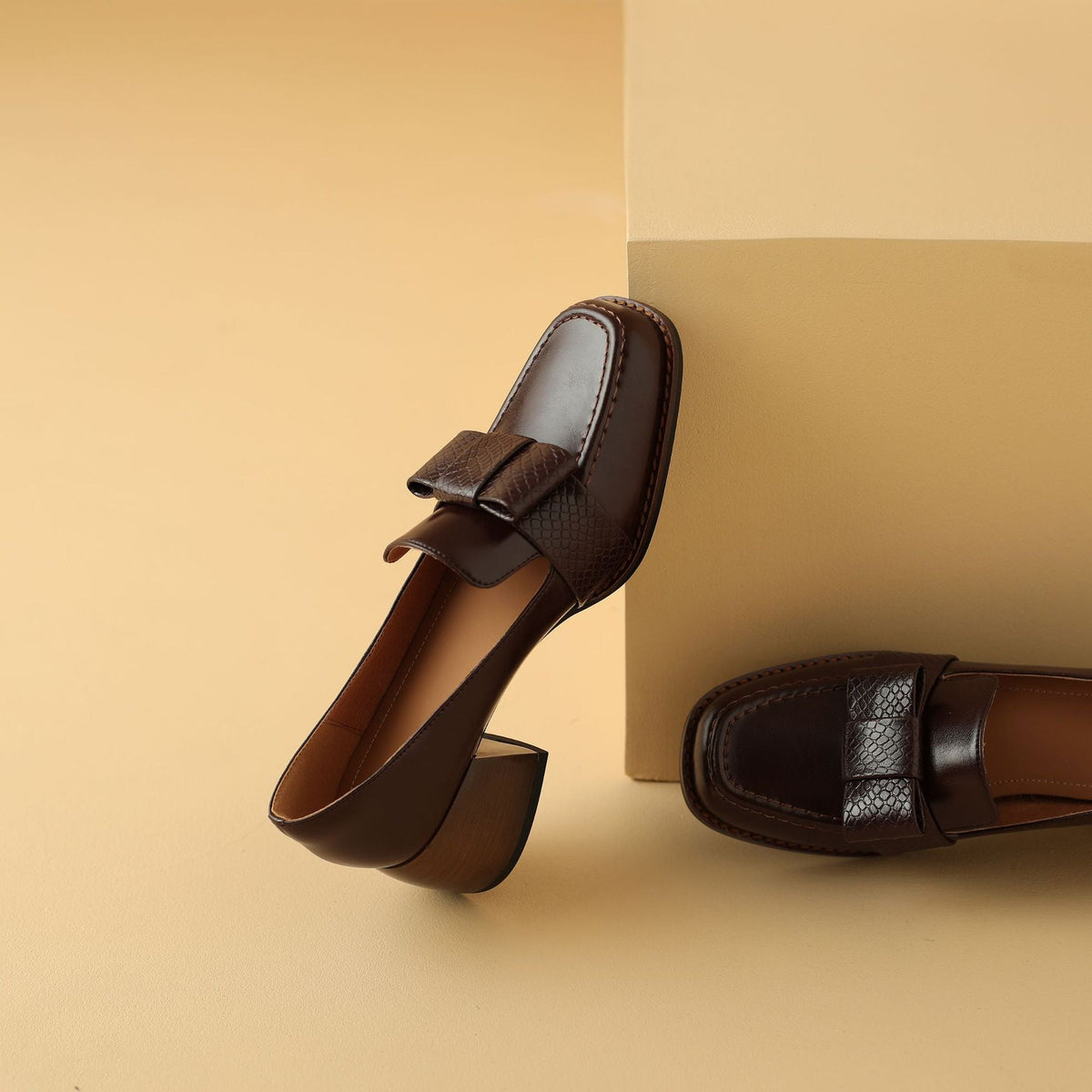Velmora | Talons en Cuir