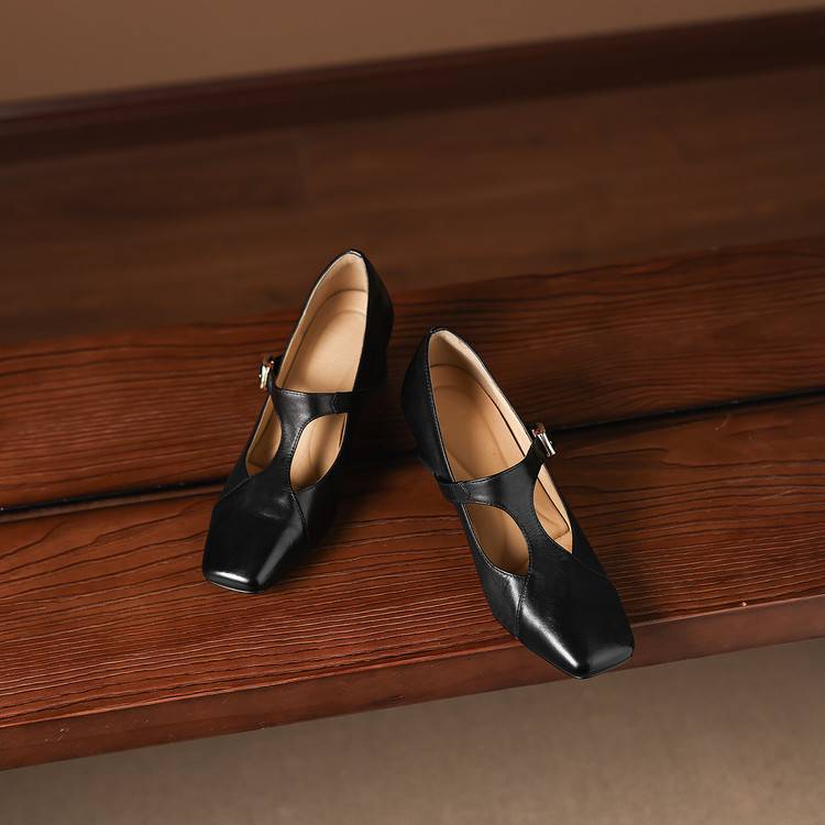 Caelia | Talons en Cuir
