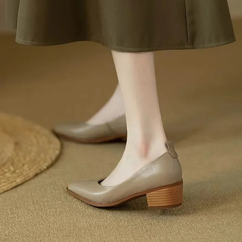 DELAUNAY | Escarpins Épurés Talon Bloc Manon