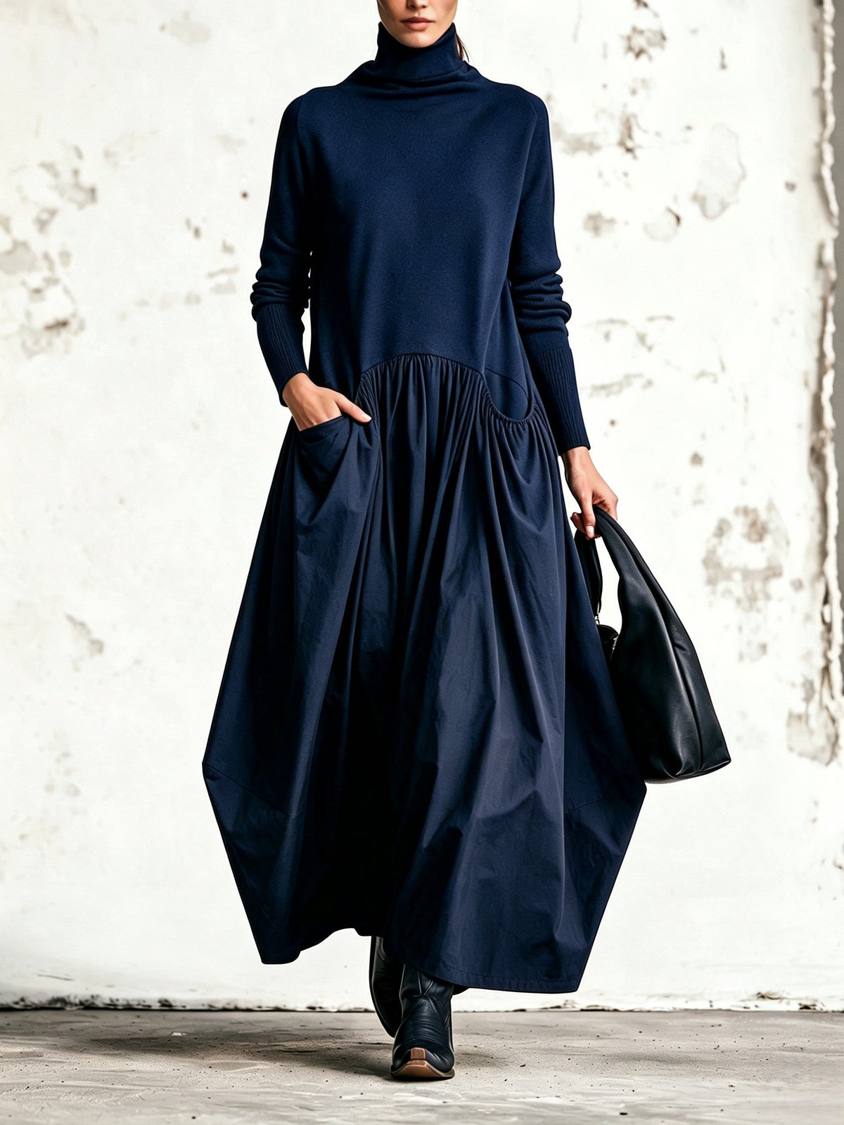 Robe longue oversize à col haut et détail poches