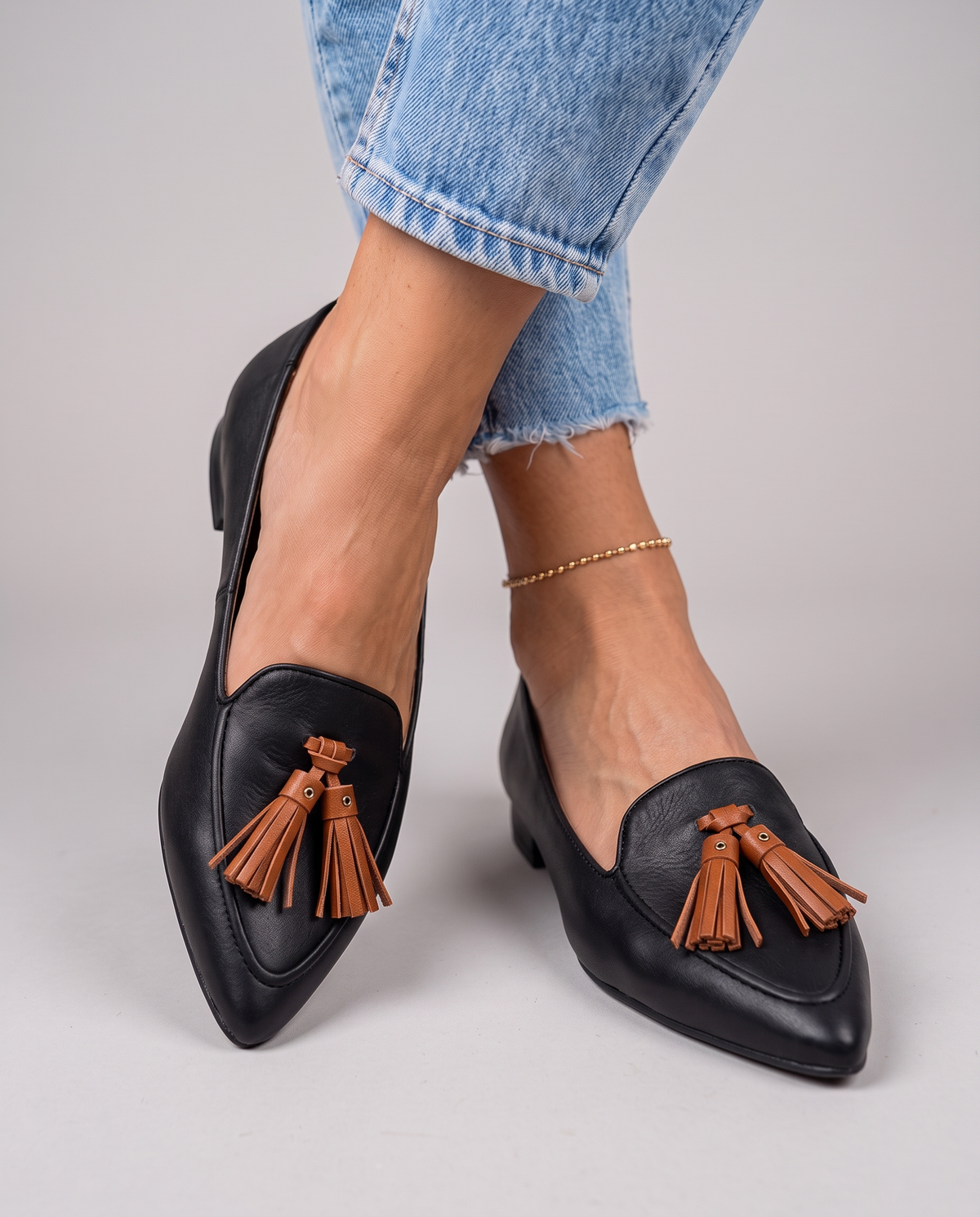 Liv | Mocassins pointus à glands