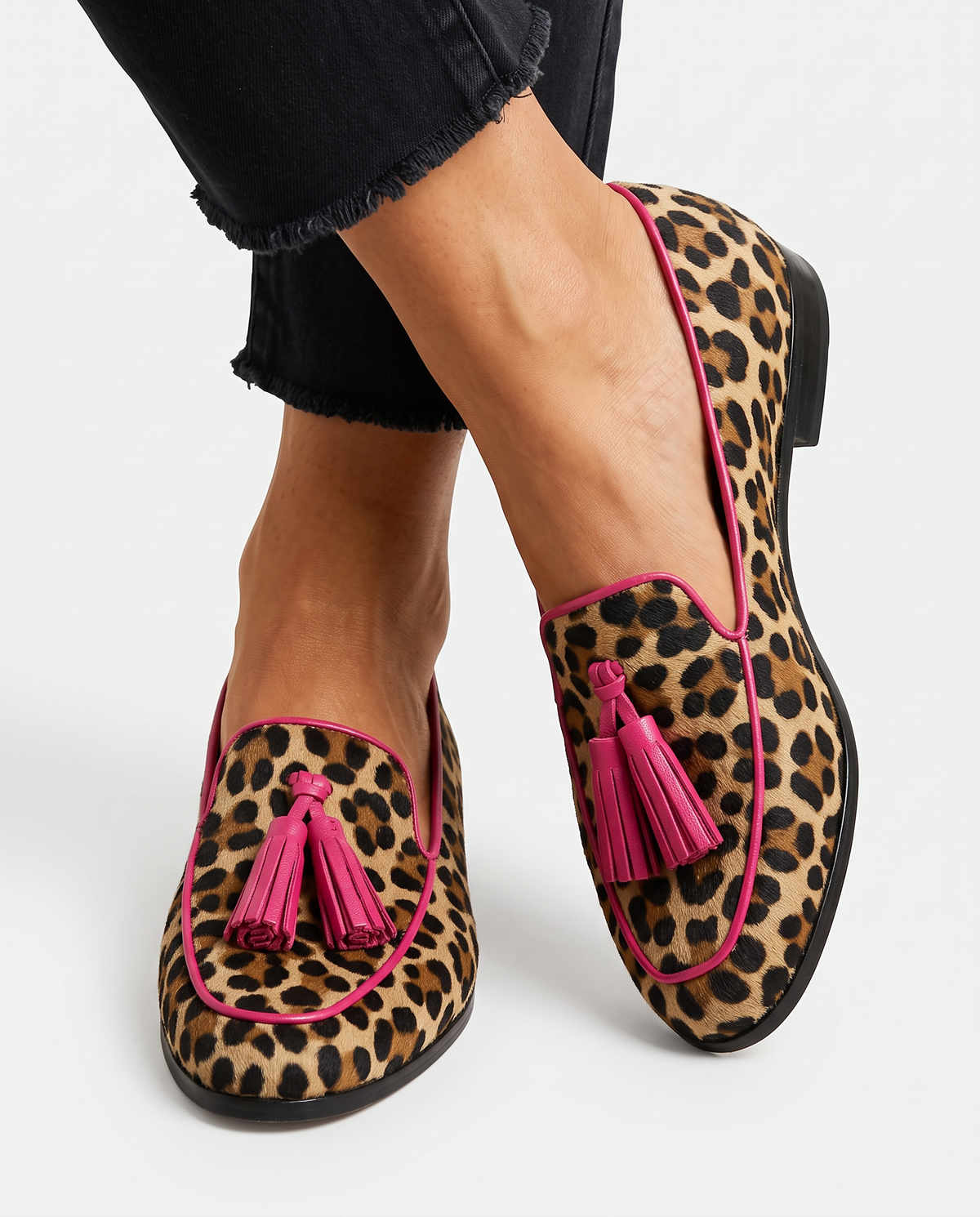 Fiamma Mocassin — Imprimé léopard avec liseré fuchsia et glands
